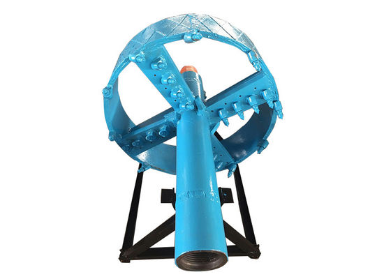 API 168mm OD. Μαύρο Fluted γλύφανο 1800mm κοπτών μυγών χάλυβα καρβιδίου